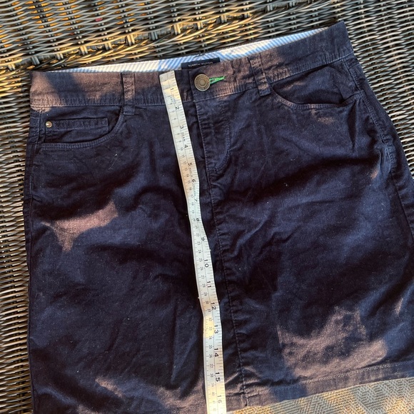 Tommy Hilfiger Corduroy Skirt | Navy, Size 6 - Picture 8 of 8